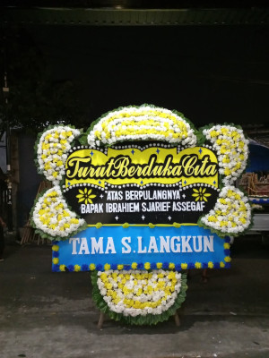 Papan Bunga Duka di Bungku Selatan
